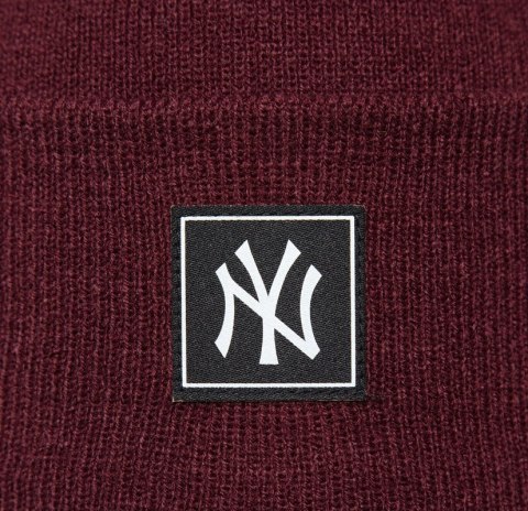 New Era czapka zimowa czerwony rozmiar uniwersalny TEAM BEANIE NYY MRN New Era czapka zimowa czerwony rozmiar uniwersalny TEAM BEANIE NYY MRN