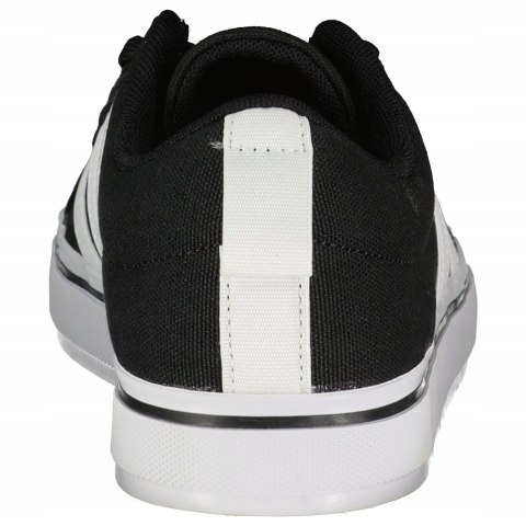 Adidas Buty sportowe Bravada FZ6166 r. 42 Adidas Buty sportowe Bravada FZ6166 r. 42