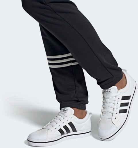 Adidas buty męskie sportowe Bravada FV8086 rozmiar 40 2/3