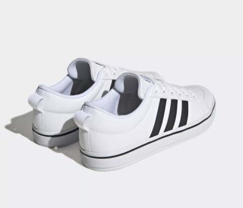 Adidas buty męskie sportowe Bravada rozmiar 44 Adidas buty męskie sportowe Bravada rozmiar 44