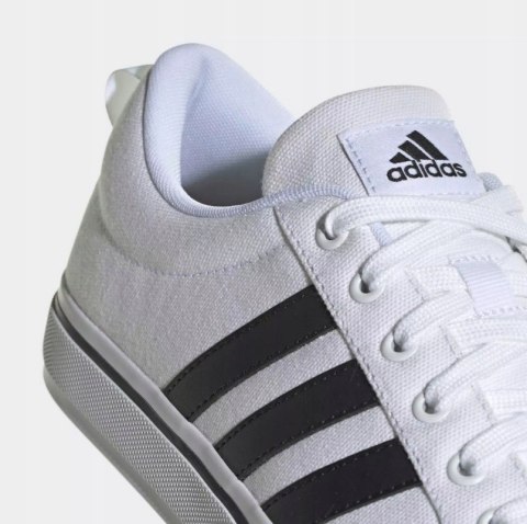 Adidas buty męskie sportowe Bravada rozmiar 44 Adidas buty męskie sportowe Bravada rozmiar 44