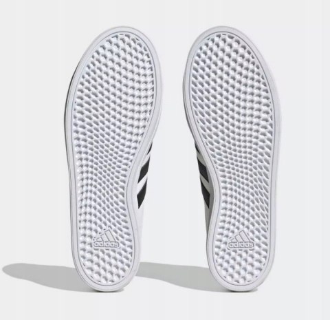 Adidas buty męskie sportowe Bravada rozmiar 44 Adidas buty męskie sportowe Bravada rozmiar 44